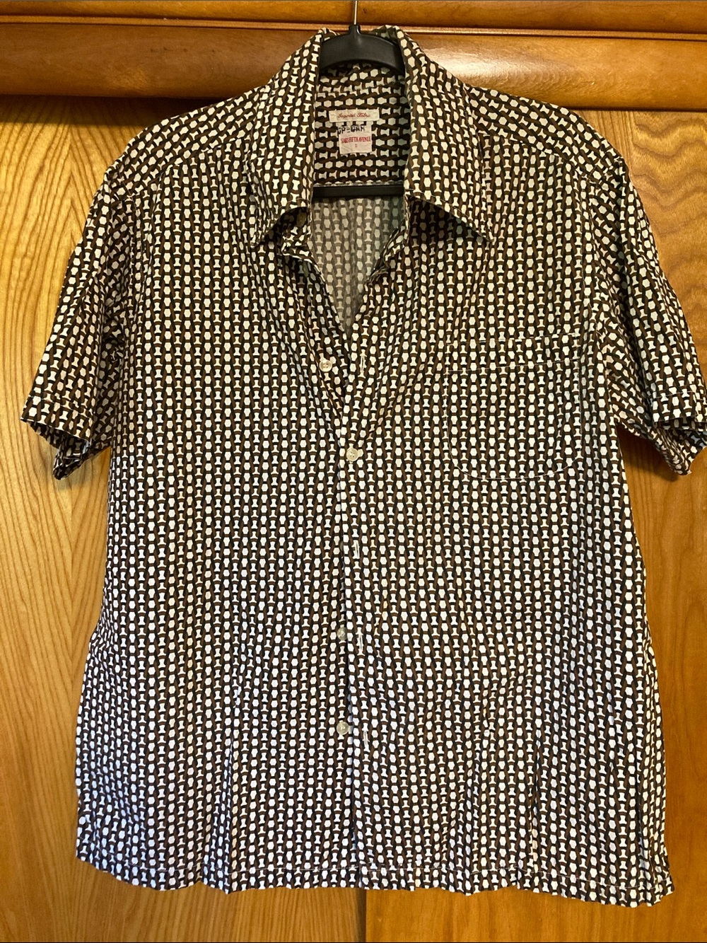 Saks Fifth Avenue Black and White Short-Sleeve Button-Down Shirt